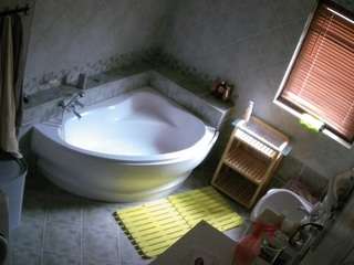 voyeurcam-julmodels-bath-1st-2 camsoda stream image