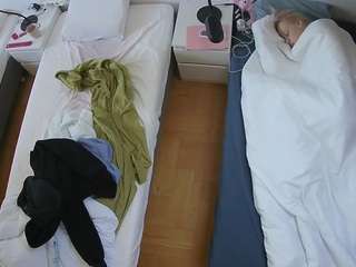 voyeurcam-julmodels-bed-5 camsoda stream image