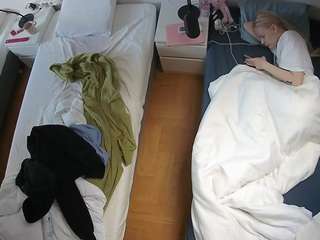 voyeurcam-julmodels-bed-5 camsoda stream image