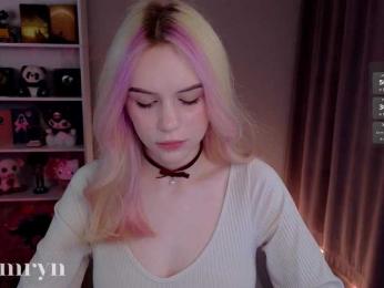 fymryn bongacams stream image