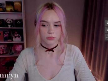 fymryn bongacams stream image