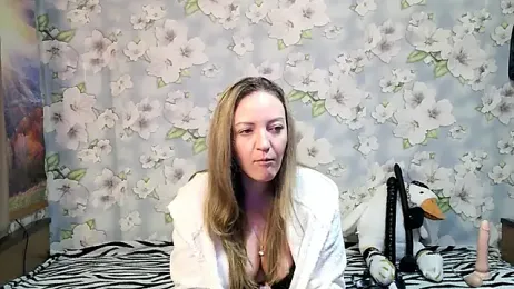 KattyLuuu stripchat stream image