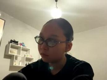 oracowee chaturbate stream image