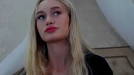 KristinaDane stripchat stream image