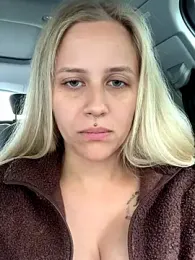 lunawolf21 stripchat stream image