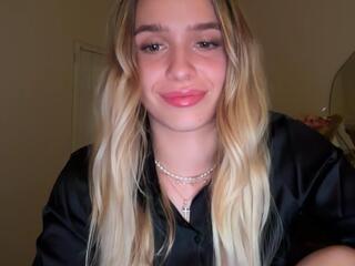 Maci Reynolds flirt4free stream image