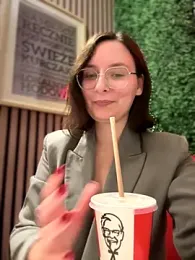 The_Snowwhitee stripchat stream image