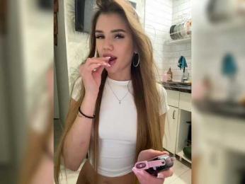 SweetyMia bongacams stream image