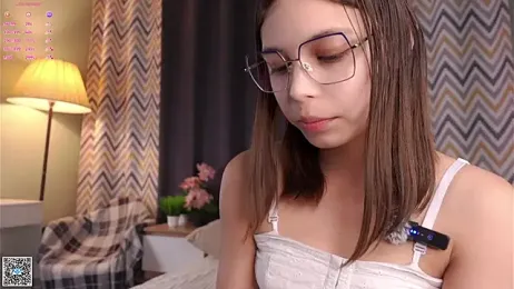 DarelleFare stripchat stream image