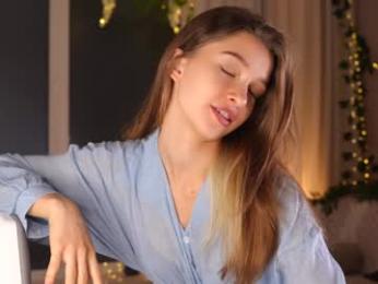 little_poetry chaturbate stream image