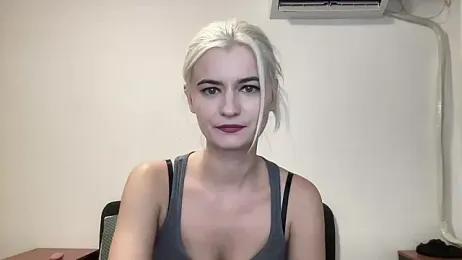 Onika_Love stripchat stream image