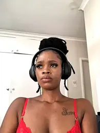 LuciousLips96 stripchat stream image