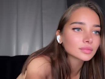 quantum_heart chaturbate stream image