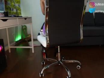 ashley_benson1 chaturbate stream image