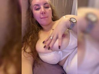 cherryygirl bongacams stream image