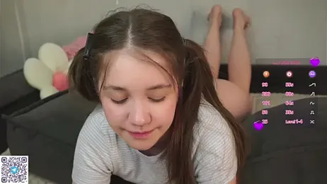 AmiLewis stripchat stream image