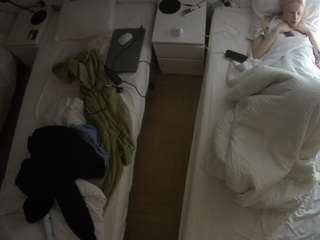 voyeurcam-julmodels-bed-5 camsoda stream image