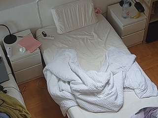 voyeurcam-julmodels-bed-7 camsoda stream image