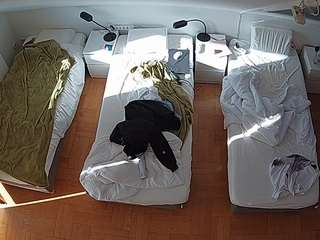 voyeurcam-julmodels-bed-7 camsoda stream image