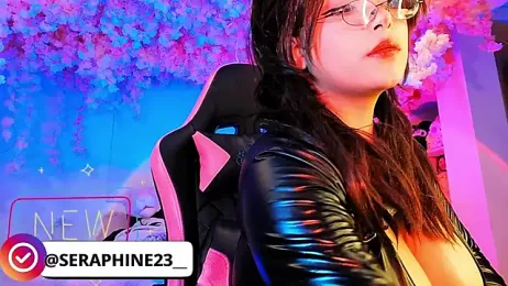 seraphine23 stripchat stream image