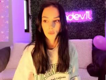 hotfallingdevil chaturbate stream image