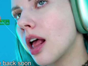 VikkiExtraCheese bongacams stream image