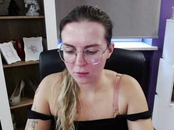 Soft-Zoey bongacams stream image