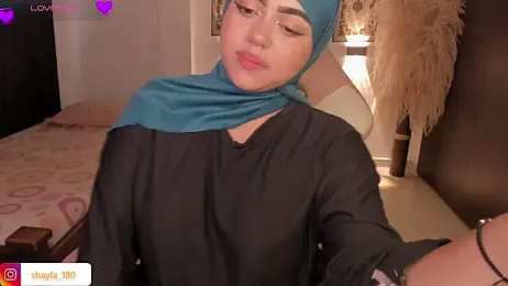 shayla_18 stripchat stream image