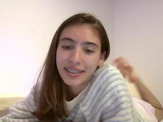 Alma Queen flirt4free stream image