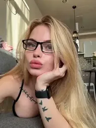 Vladamais stripchat stream image