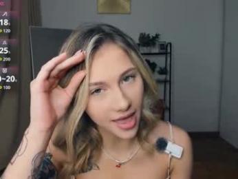 glossybabe_ chaturbate stream image