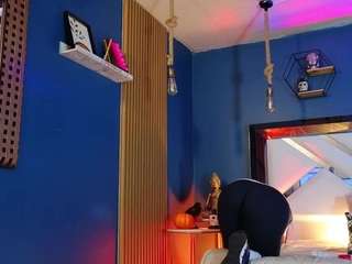 lady-brownn camsoda stream image