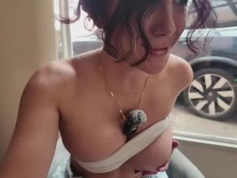 vanandjuani chaturbate stream image