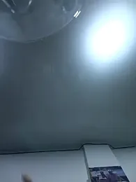 You-kitty2025 stripchat stream image