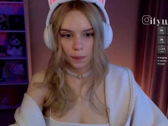 fymryn bongacams stream image