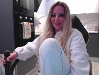blondalina bongacams stream image