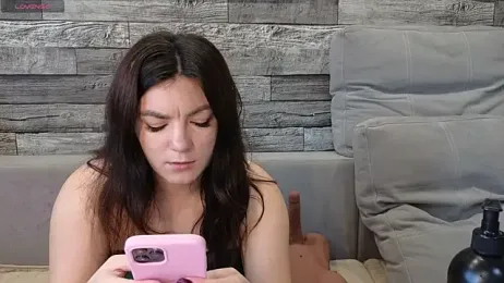 Vika_loves_you stripchat stream image