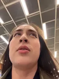 Holly_Play stripchat stream image