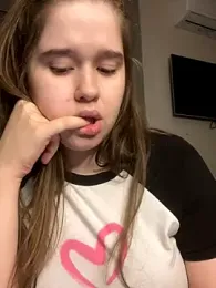 HornyGirlH stripchat stream image