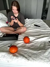 Nura_n_Sarah stripchat stream image