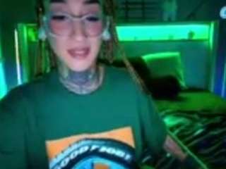 starryari69 camsoda stream image