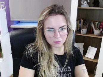 Soft-Zoey bongacams stream image