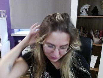 Soft-Zoey bongacams stream image