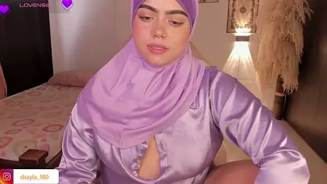 shayla_18 stripchat stream image