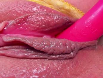 teeencute bongacams stream image