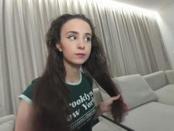 ehotlovea chaturbate stream image