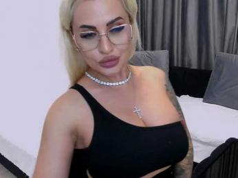 lovelyblondyx bongacams stream image