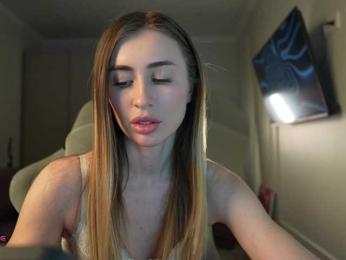 Coconutkitty bongacams stream image