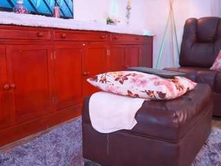 lara-giraldo camsoda stream image