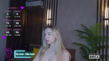 Holl1Would stripchat stream image